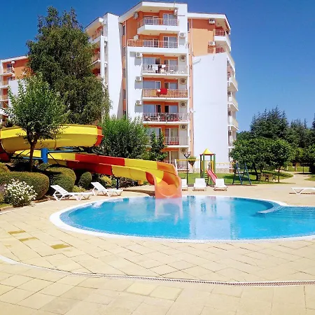 公寓 Family Apartament Crown Pool&sea - Bastetbs