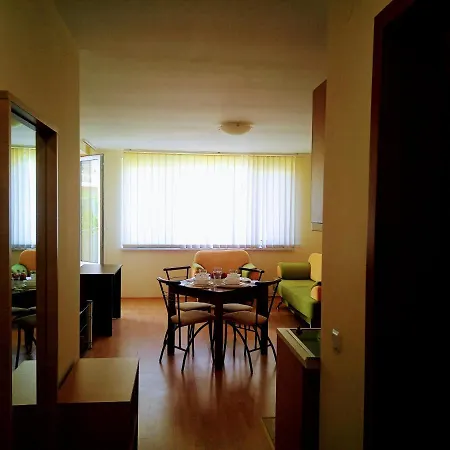 公寓 Family Apartament Crown Pool&sea - Bastetbs