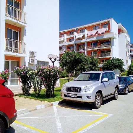 公寓 Family Apartament Crown Pool&sea - Bastetbs *