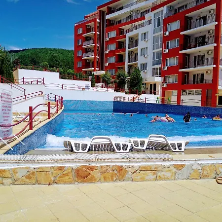 Family Apartament Crown Pool&sea - Bastetbs 公寓 圣弗拉斯